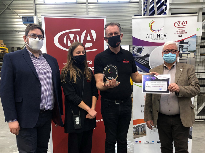 Departement_AIN's tweet photo. [BRAVO] 2 entreprises labellisées #Originain ont reçu le Trophée #ARTINOV Auvergne-Rhône-Alpes✅Ain Fibres à Oyonnax➡️Prix "Technologie et Haute-Technologie" ✅Métallerie Sogno et Fils à Arbent ➡️Prix "Procédé de production" https://t.co/4vZBwvh0Kl
