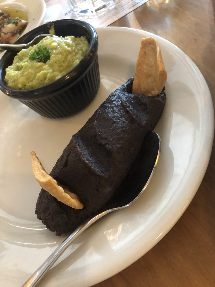 Quizá deberían darle una vuelta a la forma de presentar el frijol refrito en Guatemala.