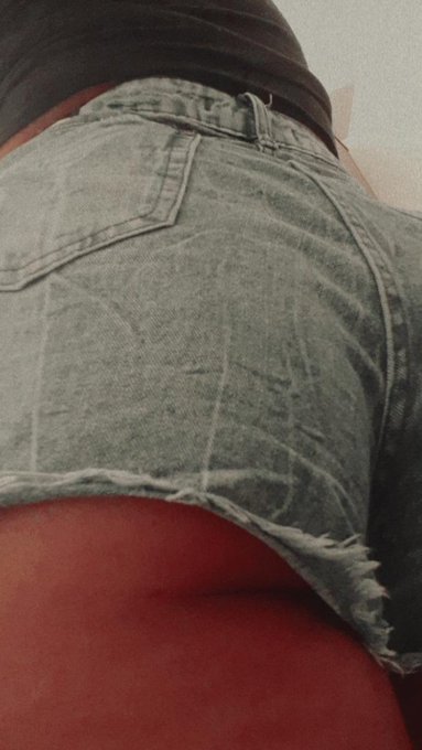 Bom dia amores ❤ https://t.co/xGQa6g9Jnu<a href="/tag/camgirl"class="tags"><span>#camgirl</span></a><a href="/tag/bumbum"class="tags"><span>#bumbum</span></a><a href="/tag/cam4"class="tags"><span>#cam4</span></a><a href="/tag/pezinhos"class="tags"><span>#pezinhos</span></a><a href="/tag/podolatria"class="tags"><span>#podolatria</span></a>