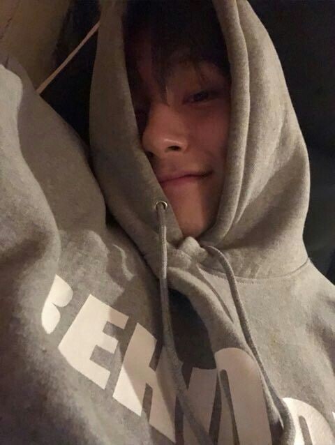 SNACKS_MONWENEE's tweet photo. @ExaFM @OfficialMonstaX @OppaKimPop Mi voto es para @OfficialMonstaX 💜❤ https://t.co/HlGwTDRiI9