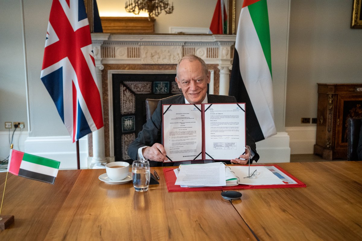 GerryGrimstone's tweet photo. Today I signed UK-UAE Sovereign Investment Partnership agreement with @Mubadala for:

👉£800 million for the UK’s world leading life sciences sector 
👉More jobs and growth across the UK 
👉Deeper cooperation with the UAE on key sectors 

🇦🇪🇬🇧Read more: https://t.co/jG0dgzDdxo https://t.co/SYURHahdWn