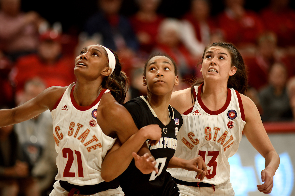 crabchips's tweet photo. ❤️💪👩🐾🐺🏀🏆🎉 #GivingPack @ncsugradschool https://t.co/LSCpr4nqcg
