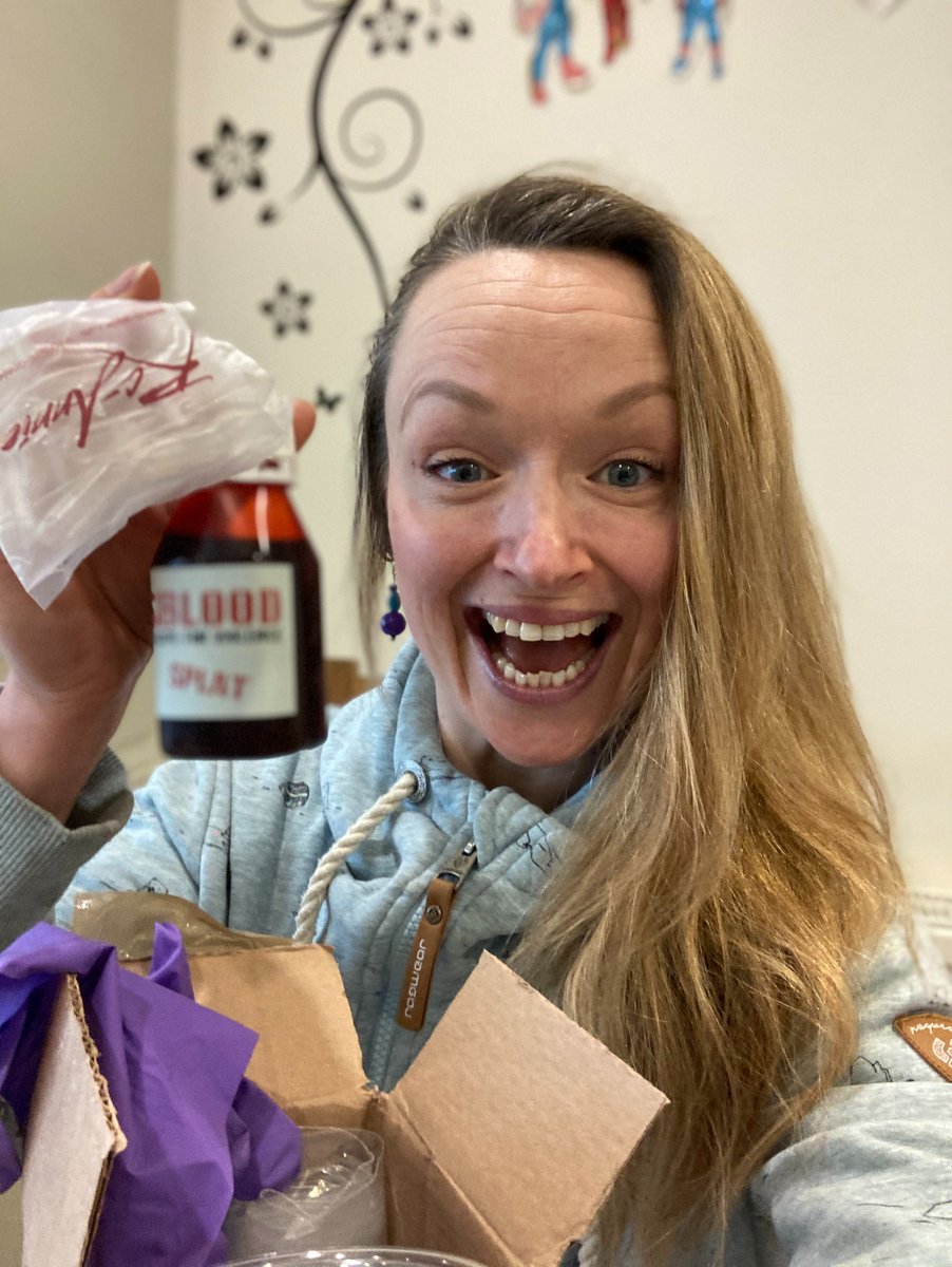 VVEllis's tweet photo. The @rcannie blood pack that has just arrived is the most exciting delivery EVER! And let's be clear, we get a lot of deliveries these days. 😝
#blood #independentfilm
#TurnMeOff https://t.co/gORKtOa6CU