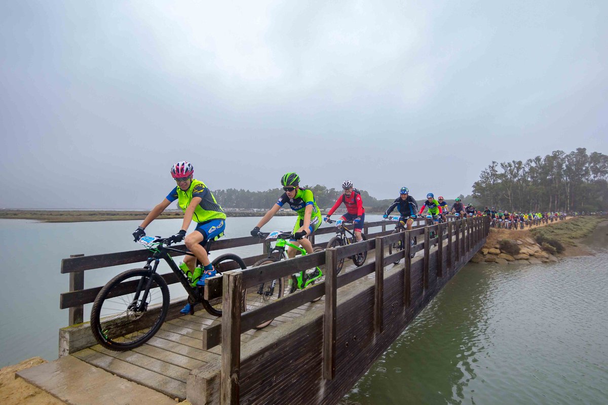 El Parque Natural La Breña y Marismas del Barbate es un lugar perfecto para la práctica de deportes como el #ciclismo🚴‍♀️🚵‍♂️
¡ Disfruta del placer de pedalear descubriendo nuestras joyas naturales !
<a href="/Ayto_Barbate/">Ayuntamiento Barbate</a> <a href="/CPinarsanjose/">camping pinarsanjose</a> @andalucianet <a href="/turismolajanda/">Turismo La Janda</a> 
📸 de Archivo: Juan Daza