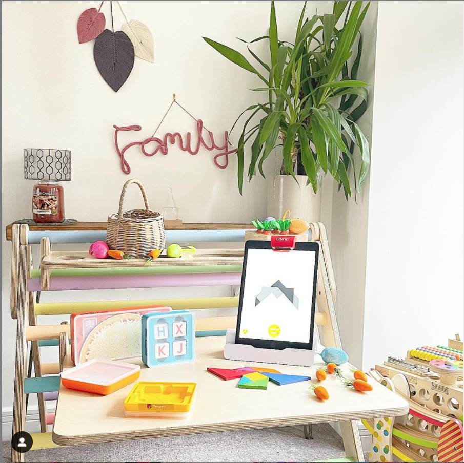 Another beautiful display from INSTA: thisfamilylife_
A great use of the #Pikler Triangle with desk option
#educationaltoys #homeschoolingideas #readtokids   #learningeveryday #portablelearning #interactiveplay #toddlerdevelopment #learnthefunway #piklertriangle #piklerinspired