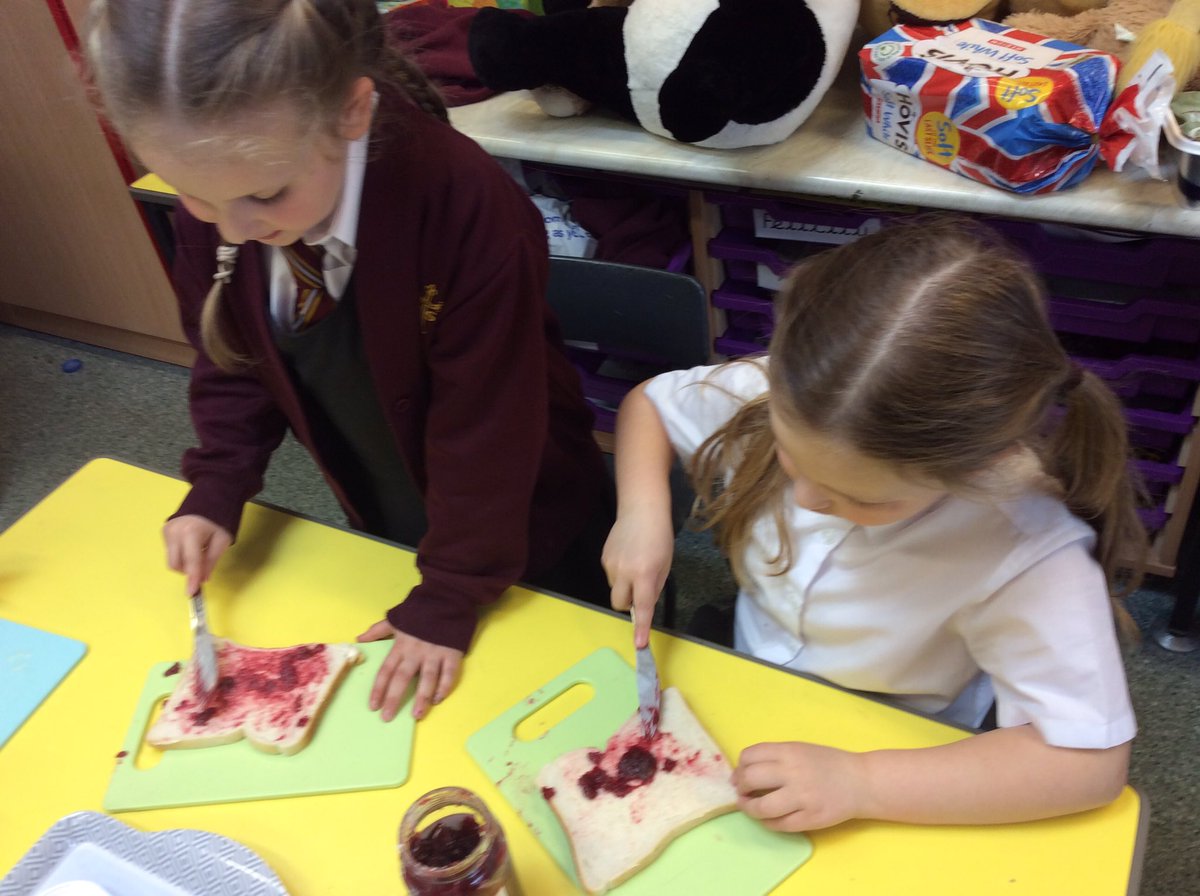 AllSaintsTraff's tweet photo. Year 1 have been busy getting ready for their Teddy Bears picnic this afternoon. Thank you for all your donations #lentenfundraising #sandwichmaking #helpingothers #thinkingofothers ππ«πͺπ https://t.co/w50ZS89Za9