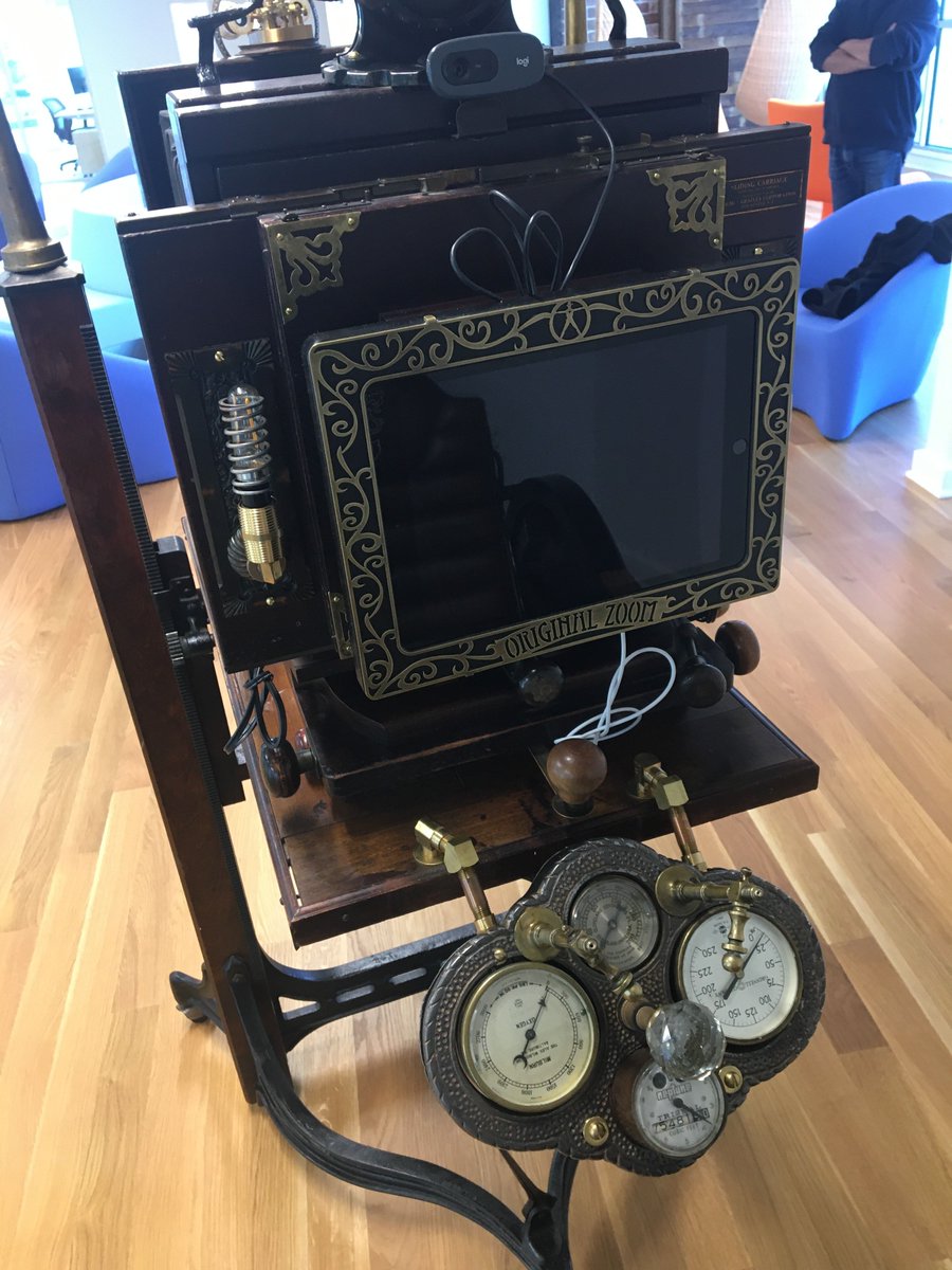 VidaBox's tweet image. Check out this Awesome Zoom Experience! Have a creative project you want to work on ? Maybe we can help! Visit us at VidaBox.com and Chat with us Online! #ZoomCall  #Creativetabletmount #tabletmounts #ipadmount #galaxytabmount #wallmount #deskmount #glassmount