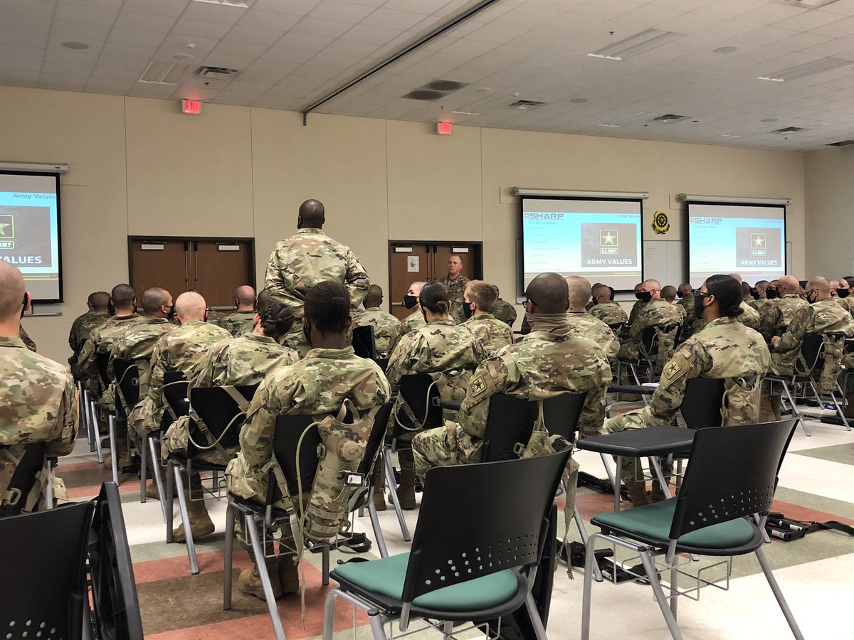 CdrAlpha795's tweet photo. Alpha conducting part 2 of their Army Profession Training. Today we are talking about the heavy topics of sexual harassment/assault and suicide prevention. #welcometotherock #sendme #forgetheregiment @G6_795th @G7_795_MP @14th_MP_Brigade https://t.co/vlyFrgvy0w