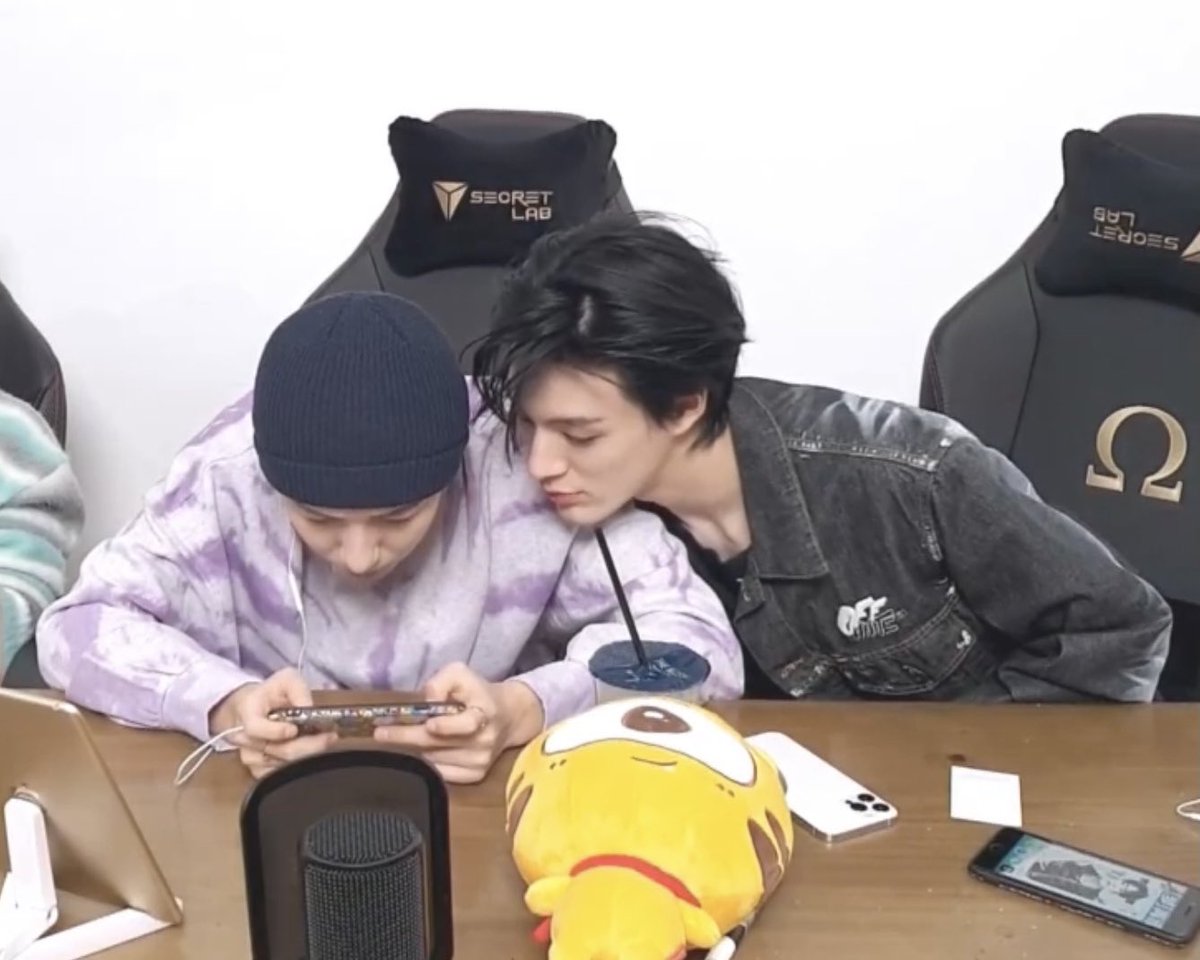 ผัวพี่แพ tweet media