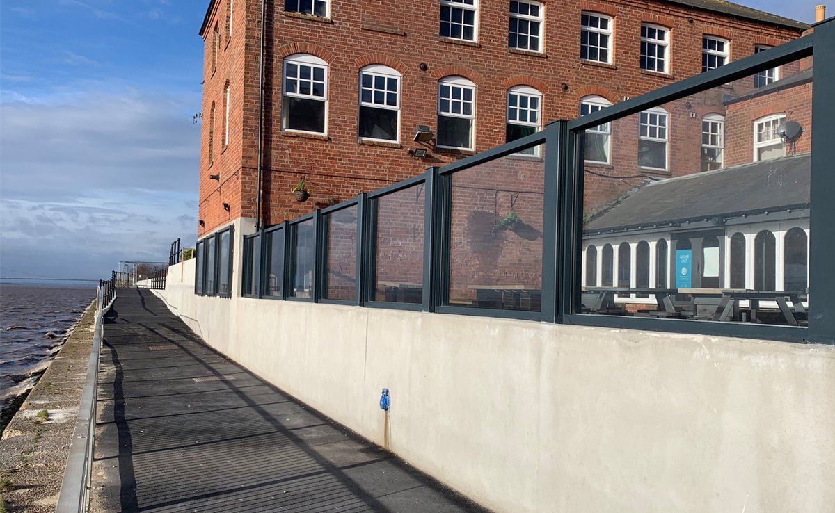 BAMGroup_EU's tweet photo. Vital tidal flood defence scheme complete,  making city more resilient to sea level rise https://t.co/kJNHFPOlrS https://t.co/O4wLPGz7bB