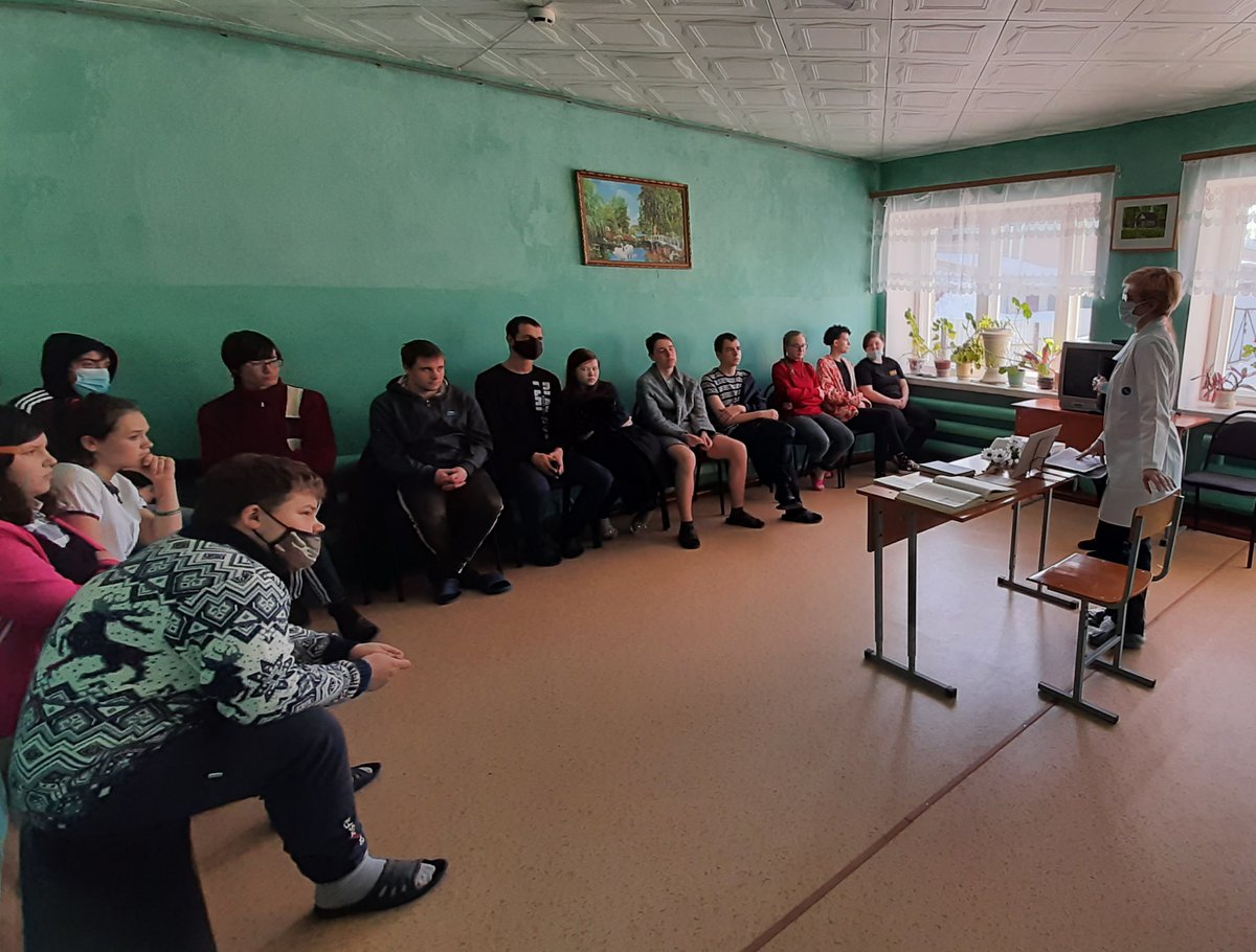 #деньборьбыстуберкулезом  
Всемирный день борьбы с туберкулезом отмечается ежегодно 24 марта по решению Всемирной организации здравоохранения.  В этот день, для студентов, проживающих в общежитии,  была организована встреча с фтизиатром Сахаровой  Ларисой Николаевной.