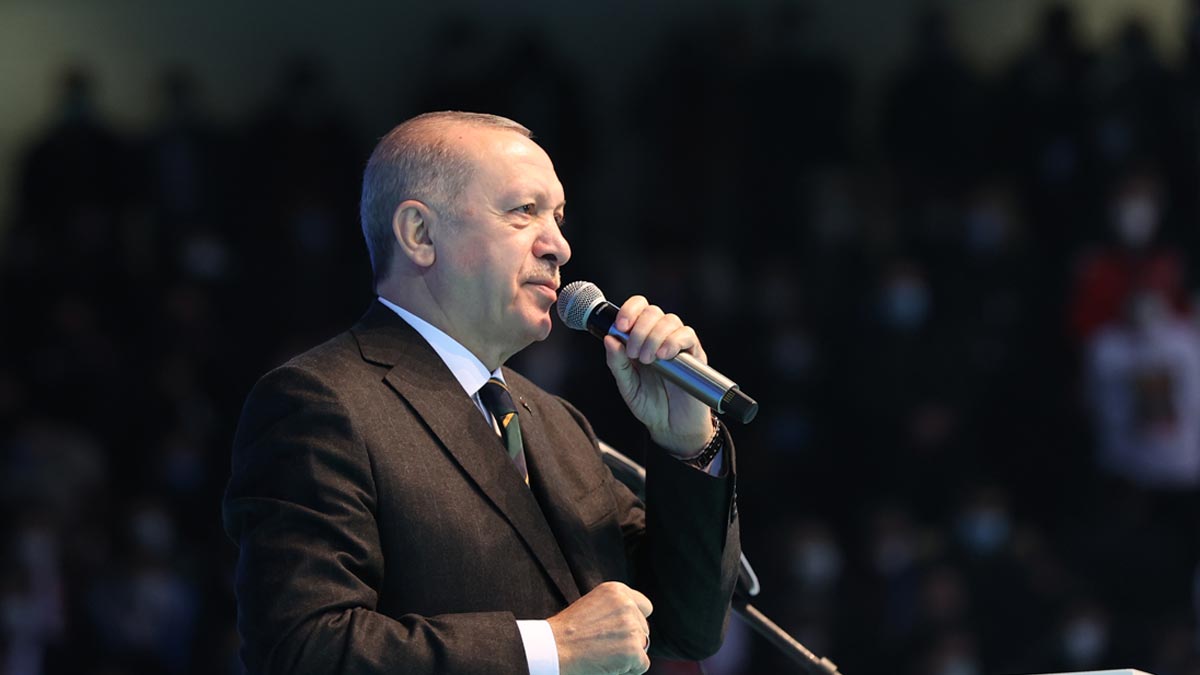 Erdoğan'ın meşhur ettiği 'lebaleb' marka oldu!

karar.com/erdoganin-mesh…