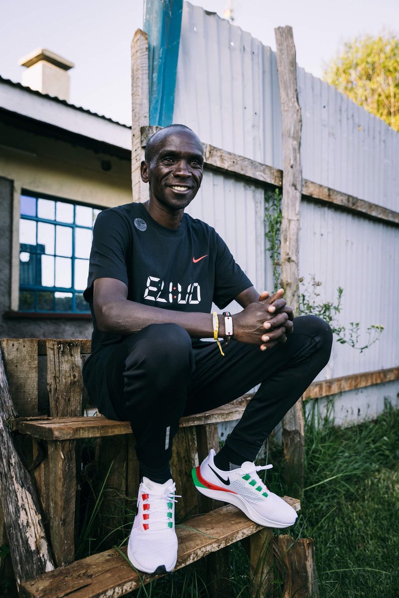 EliudKipchoge's tweet photo. It is truly amazing to wear the Kenyan flag all around the globe. Where do you wear the Kenyan flag? 🇰🇪 https://t.co/AUmioeacL6