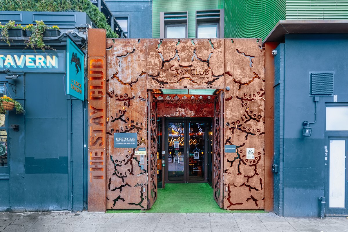 #TheStayClub Camden is located just opposite #CamdenMarket. The area has plenty of #streetart, quaint #cafes and two of the most wonderful parks around the corner; #PrimroseHill &amp; #RegentsPark!  Curious to earn more? Head to the area guide on our blog!
thestayclub.com/blog/camden-ar…