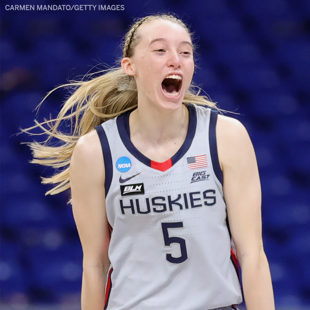 espn's tweet photo. Paige Bueckers vs Caitlin Clark in the Sweet 16 👀

Two of the best freshmen in the country set to face off 🔥🍿

#ncaaW https://t.co/jc7UOAXpdw