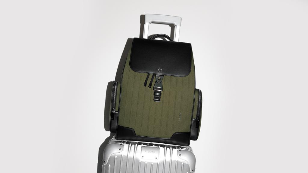 unique webbing strap. #RIMOWA 