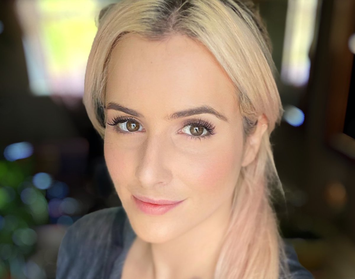 CardsChat's tweet photo. What a Week! @VanessaKade Wins Anniversary #SundayMillion for $1,500,000 @PokerStars @ACR_POKER #Poker https://t.co/Ly1Wqhh6a3 https://t.co/XIQ7CxqvPj