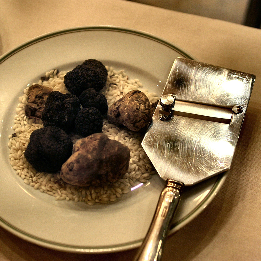 BonsFogonsGI's tweet photo. Vas visitar algun dels restaurants de Girona Bons Fogons durant les Jornades de la tòfona? 😬
Explica'ns la teva experiència! 👇🏻
#bonsfogongi #girona #bonsfogons #ducdelobac #foodies #foodporn #foodandcooking #beyourself #girona @SomGastronomia #SomGastronomia #SomMar #SomTerra https://t.co/fVcZc5skjN