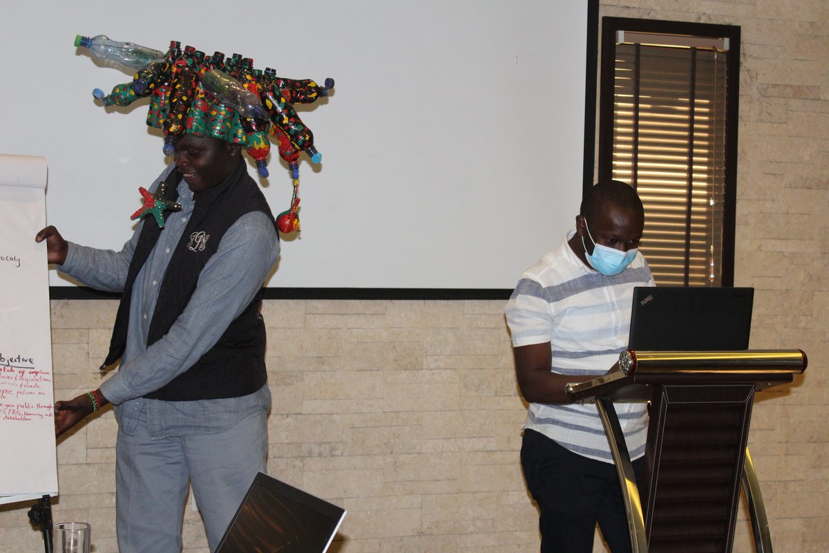 Meet Gisore Nyabuti from slums going green and clean,a community based organization on waste management from kibera sharing a presentation on importance of forming a coalition.
<a href="/SGGCKENYA/">Slums Going Green And Clean Africa</a> 
<a href="/brkfreeplastic/">#BreakFreeFromPlastic</a>  <a href="/GAIAnoburn/">GAIA -Global Alliance for Incinerator Alternatives</a> <a href="/Environment_Ke/">Ministry of Environment, Climate Change & Forestry</a> <a href="/KenyaSafi/">Kenya Safi</a> <a href="/CLEANUPKENYADAY/">Clean Up Kenya</a>