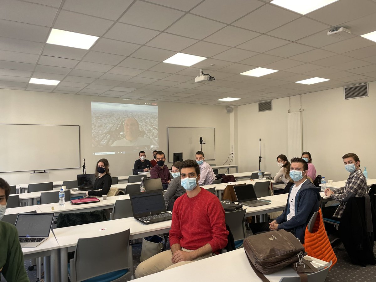 Audencia_MS_MCI's tweet photo. #Lex : Deuxième table ronde pour les étudiants du #MSMCI, accompagnés d’ @ORaevel, ancien trader et Président de Griffin Markets Europe ! Un parcours inspirant, source d’un échange très instructif et dynamique sur la finance ! https://t.co/ylGV04l50X
