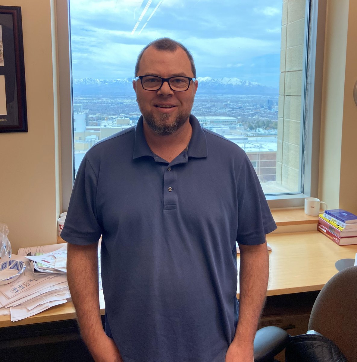 ellenbeswick's tweet photo. Colon Cancer Awareness Month, wearing blue to support!  Beswick Lab and collaborating labs, O'Connell Lab and Zhu lab (Utah State) @huntsmancancer @NeliMUlric @helops79 @ellenbeswick @UofU3i https://t.co/QgopGmmw8E