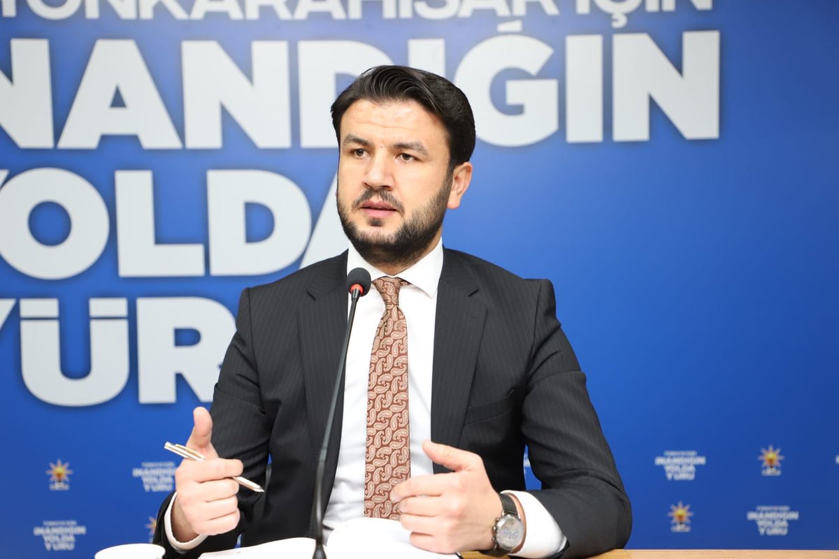 AK Davamızın 7.Olağan Büyük Kongresinde, Merkez Karar ve Yönetim Kurulu'na seçilen İl Koordinatörümüz <a href="/kurtcancelebi/">Kurtcan Çelebi</a>'yi tebrik eder, hayırlara vesile olmasını dilerim.

Ethem Karahan
İl Gençlik Kolları Başkanı