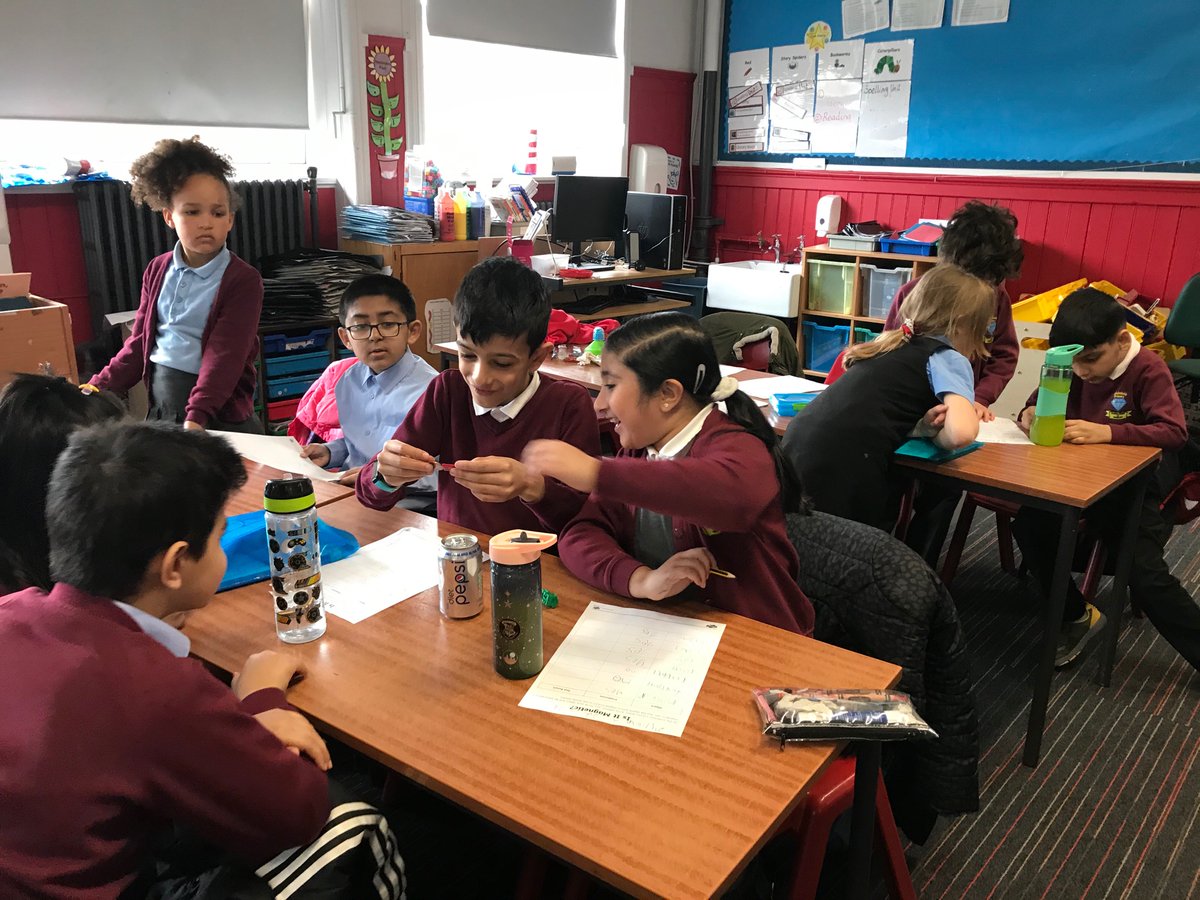 3_primary's tweet photo. Primary 3 have been learning about different forces. They investigated magnetism and make predictions about what objects the magnets would attract or repel. 🧲 https://t.co/TmtTdrC4T3
