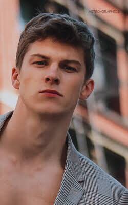 【 SINGLE OR NOT. 】     

 —— Whoever likes this, would fuck you.    —— Whoever RT's this, would date you.         

⎾ If you're brave enough, copy and paste. ⏌