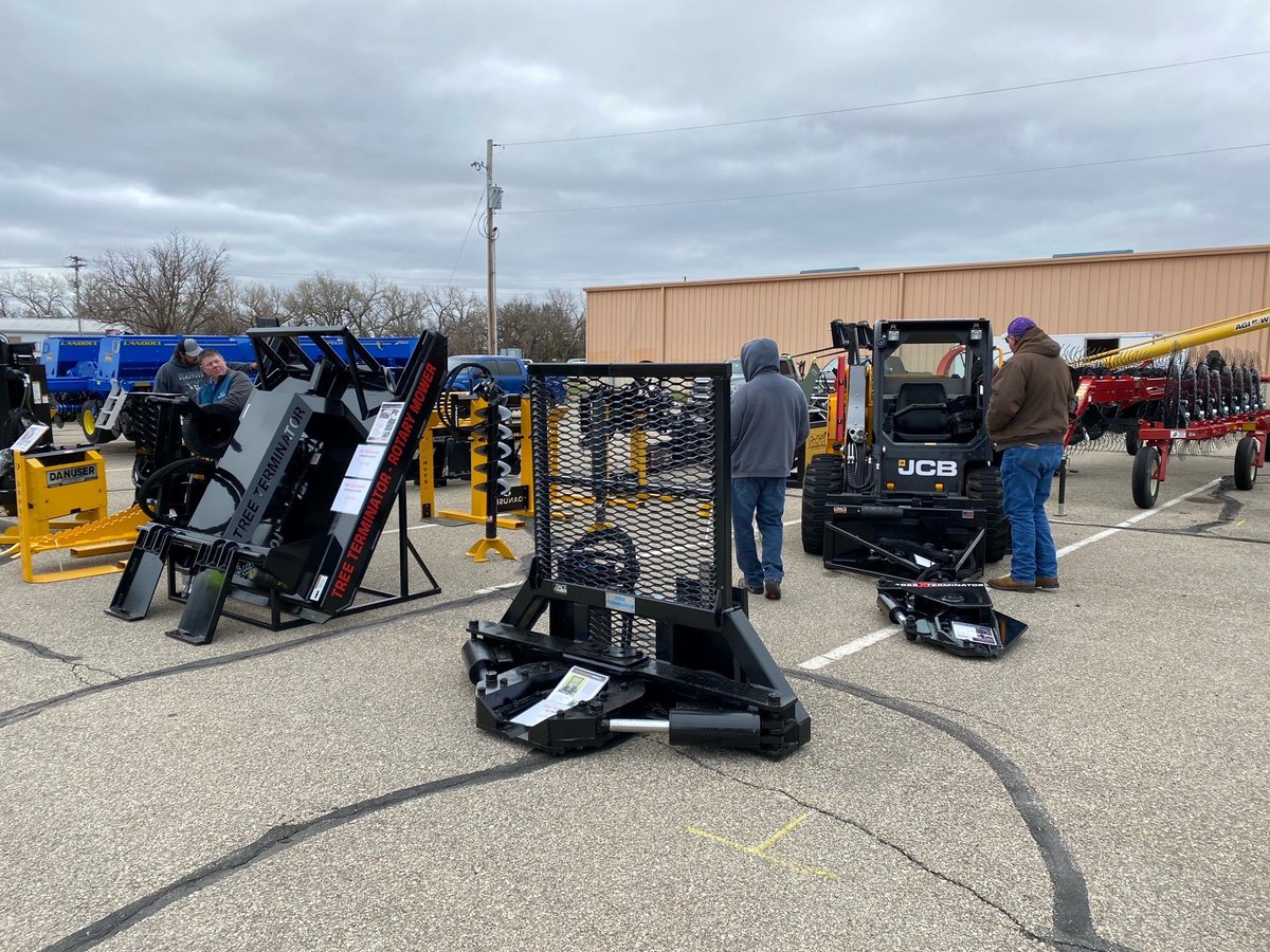 SupplyBeaver's tweet photo. Come out and see us at the Mid-America Farm Expo in Salina, KS if you’re in the area! Show goes through today and ends tomorrow. https://t.co/ltjPgShvdJ