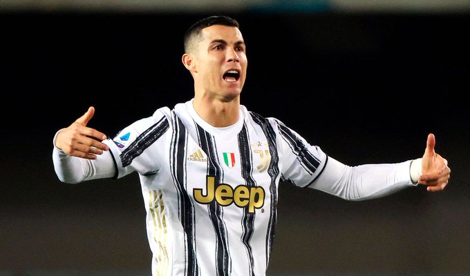 رومانو: رونالدو سيكون سعيدًا بالعودة إلى ريال مدريد.. هل تتمنى اعتزاله بقميص القلعة البيضاء؟

نعم (ريتويت) 🔁

لا (لايك) ❤️