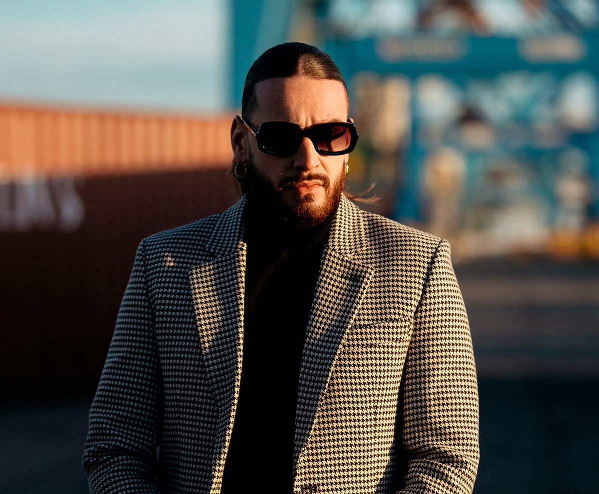 midiminuit__'s tweet photo. 🗣 Alonzo à propos de SCH : 

« Un artiste avec énormément de charisme. [...]. J’aime SCH tout court. Son délire, ce qu’il propose depuis le début, je trouve que c’est très différent de ce qui se fait dans le Rap Français » 

On attend le featuring Alonzo x SCH vendredi 🔥 https://t.co/NVumcVYuxt