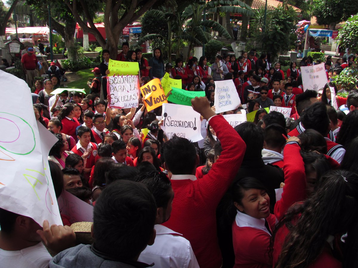 Epo121F's tweet photo. Por los derechos de los estudiantes https://t.co/humD0obpku