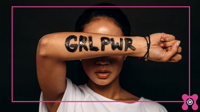 Watch Cam Model Protection's leaked NSFW photo on TwXstars