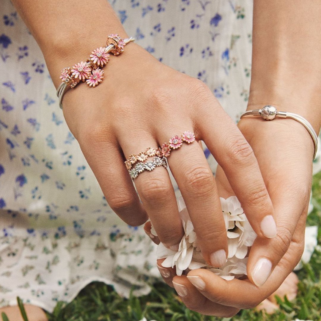 Spring is here! Check out the gorgeous jewelry available at <a href="/pandora/">Pandora</a> at Spotsylvania Towne Centre!
.
.
#spotsymall #spring #jewelry #easter