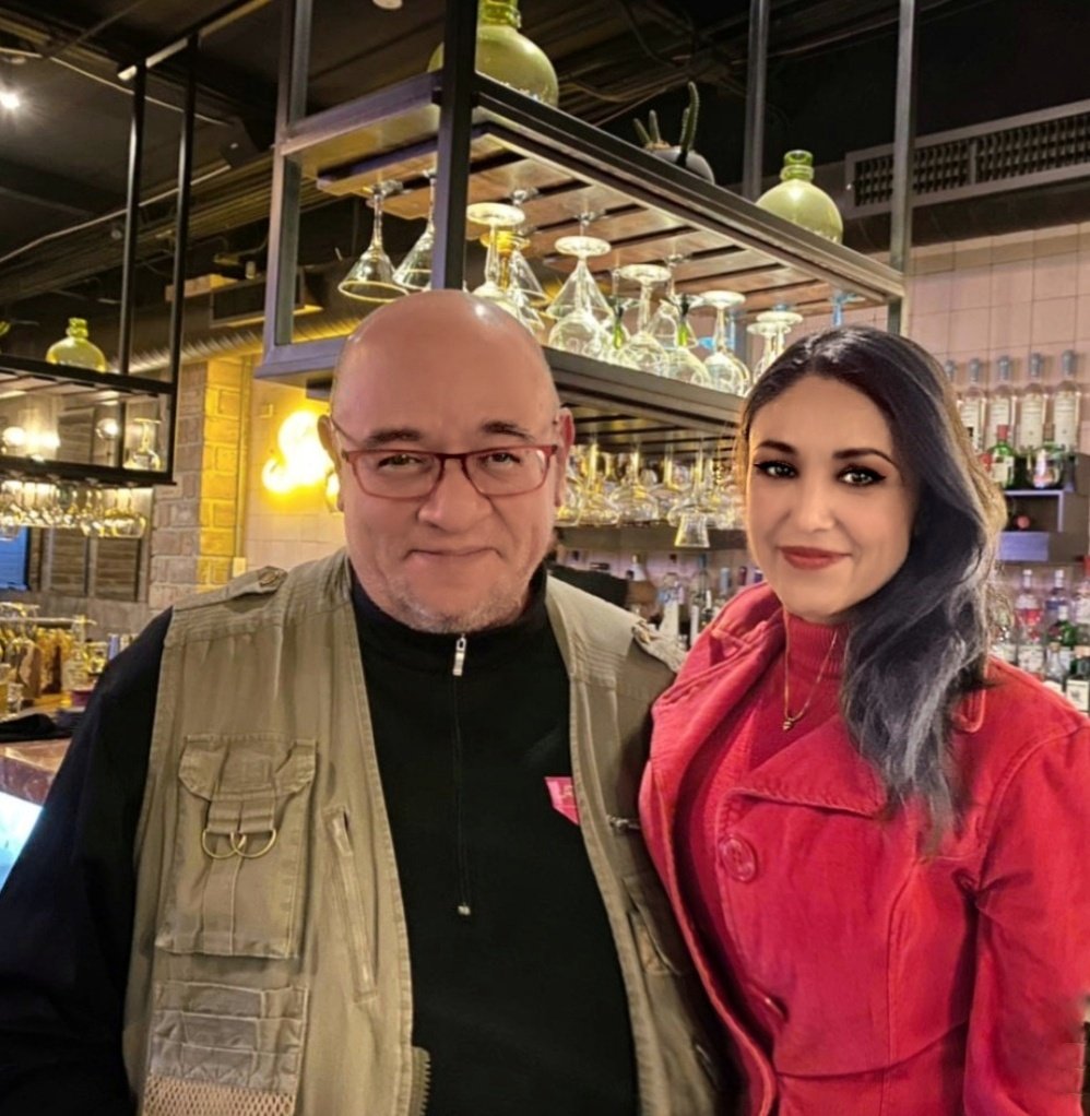 VeronicaParraO's tweet photo. @CarlosLoret @latinus_us @brozoxmiswebs "La Bichola" es la rreata versión Sonorense. 🤣 #comedia #labichola https://t.co/fOScmu12Bj