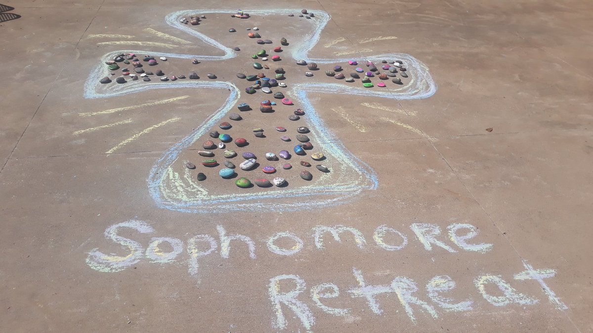 blsculpture's tweet photo. We had a great time making our prayer rocks for the sophomore retreat.😊💗 @BishopLynch
@arts_bl https://t.co/LRNtme7lC4