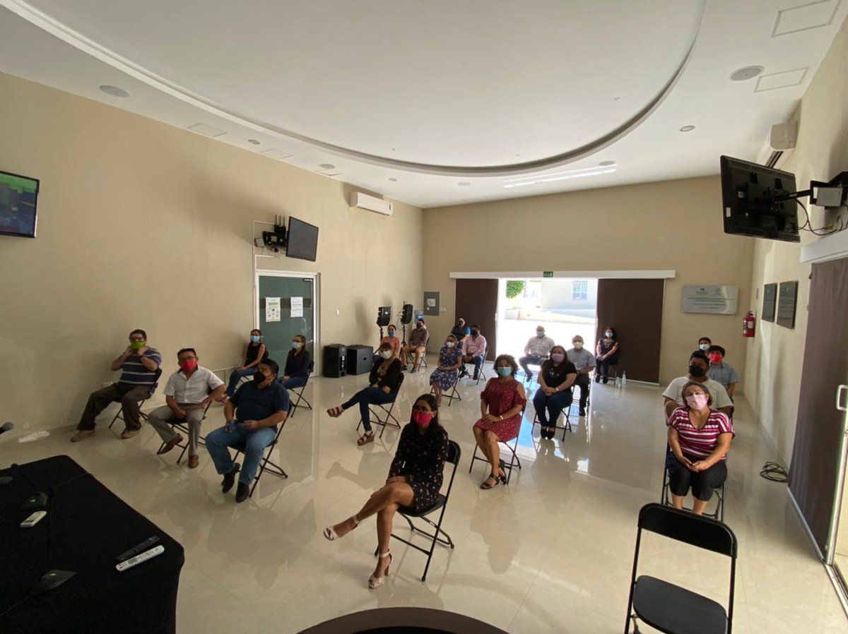 Inaip's tweet photo. Servidoras públicas y servidores públicos del Inaip Yucatán atienden vía remota al #InformeInaip2020 que presenta la Comisionada Presidenta @GildaSegovia4 ante el @CongresoYucatan https://t.co/htW5PSe9Su