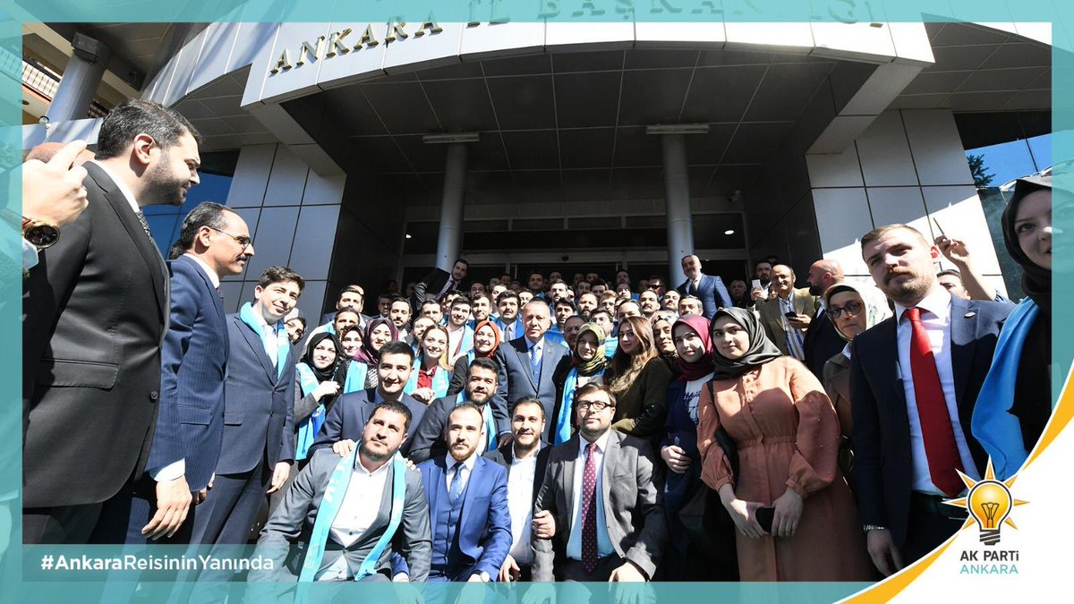 berra2006's tweet photo. #AnkaraReisininYanında https://t.co/xP0olnPCN4