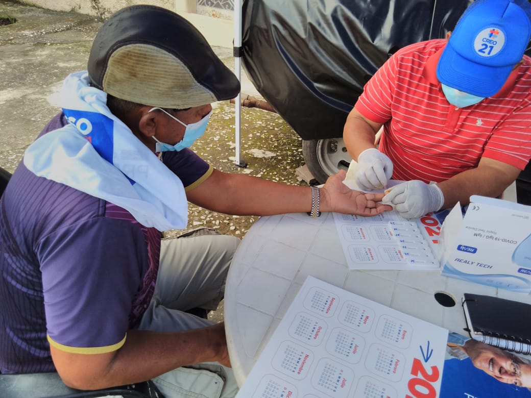 IndConLasso's tweet photo. El Equipo Presidencial del Guayas y el El Frente de Dirigentes Populares continúa realizando Brigadas Médicas en medicina general, odontología para niños y adultos, pediatría y pruebas Covid-19, en las calles El Oro y la 42.
#EncontremonosParaLograrlo 
@KAROLURIBEVELEZ https://t.co/uw2prN49Ro