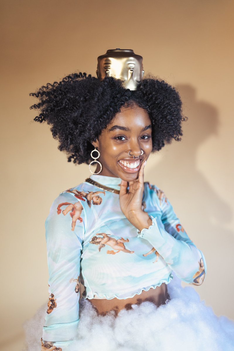 stylebycole's tweet photo. Day ‘n' nite part two

Fashion Stylist: Me 
Creative Director: Me 
Photographer: @portraitnovella 
Designer of cloud skirt: Me 

#fashionstylist #stylist #fashionista #kcmo #fashionstyle #kidcudi #metgala #highfashion #creativekc https://t.co/tAEet18Eee