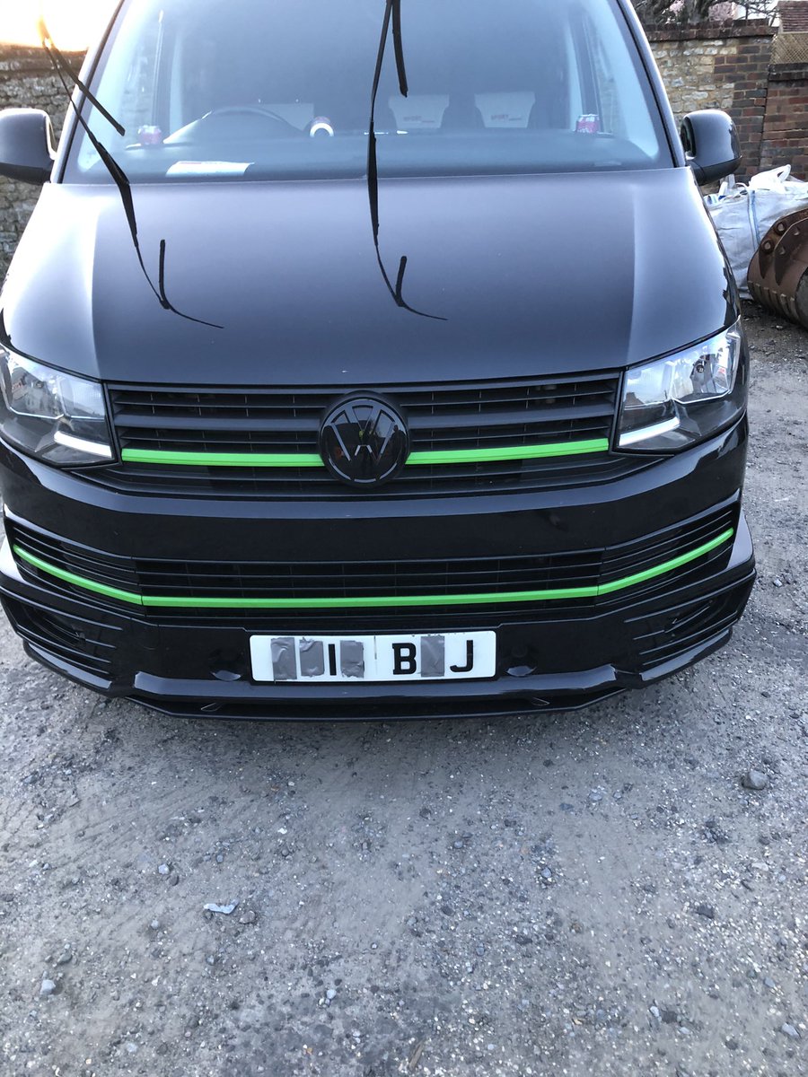 DeludedDanThake's tweet photo. New plate new me https://t.co/hWOTjpCGjV