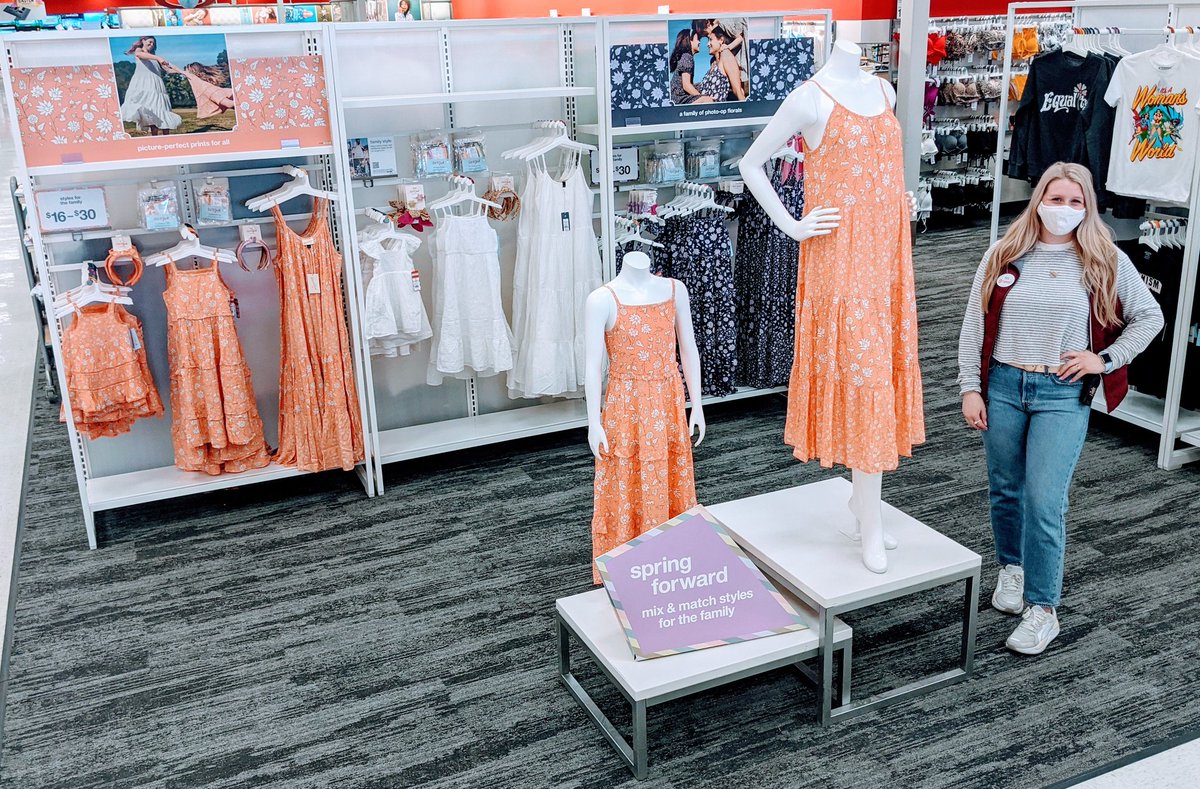 copsbaby's tweet photo. Spring is in the air! Come shop our family moment and get an outfit for the whole family! (Mens/kids online) Kids and women's dresses in store! DBO Kyla would love to help you shop! #SpringDresses #FamilyMoment #Target #DBO #PrettyThings #Matching @_tayfromtarget @HoosierCrouch https://t.co/oZhjes3qf4
