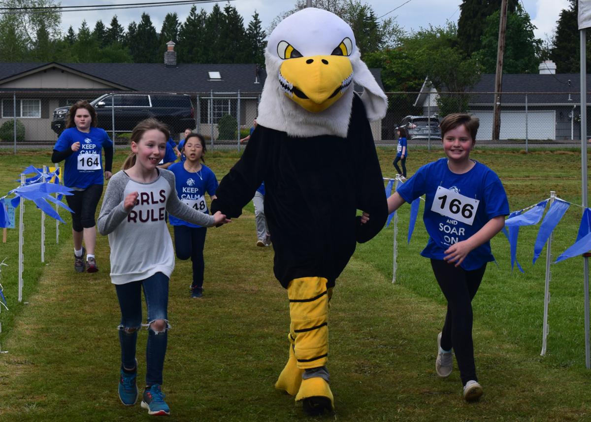 3riversschool's tweet photo. Jog-A-Thon is BACK at TRCS! Are you interested in sponsoring our event? https://t.co/SLl1OOVumh https://t.co/IaSp4tvzru