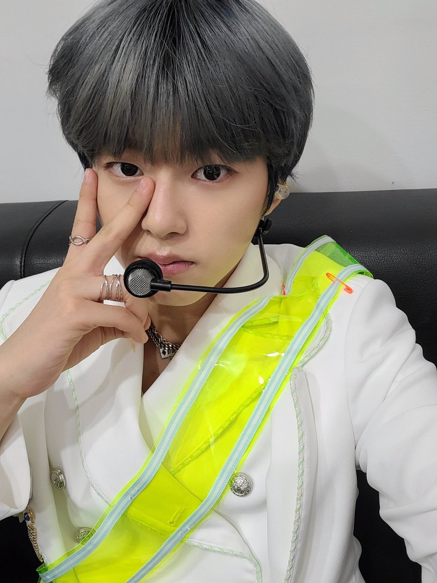 [#이진우]

아름다운 날들이 항상 기다리네요 ㅎㅎㅋㅎㅋㅎㅋㅎㅋ