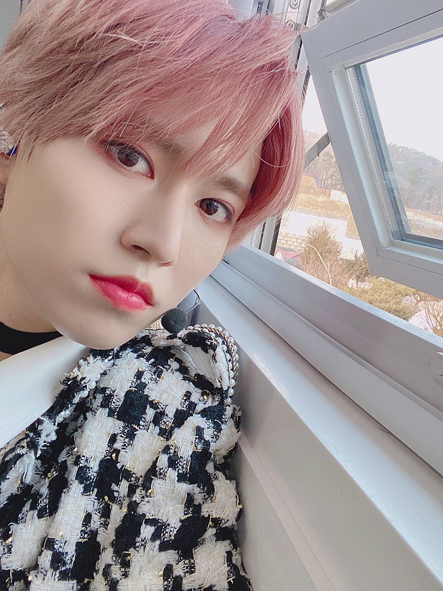 JO1_SHIROIWA's tweet photo. Hello, this is Shiroiwa Ruki from JO1. I'm betting my luck here to find my comrades, Japanese mate and tons of friend. Would you like to help me pass this around by retweeting this, and drop a trace down below? Don't worry, I do speak in Bahasa as well.

Thank you so much! https://t.co/gzGfZduVye