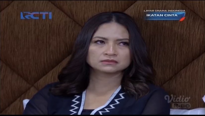 AkunNeena's tweet photo. MAMAAA 😩😩 bisa biasa aja ga mam 😭😭 gw takut loh suwer #IkatanCintaEp214 https://t.co/zANgvV5bF5