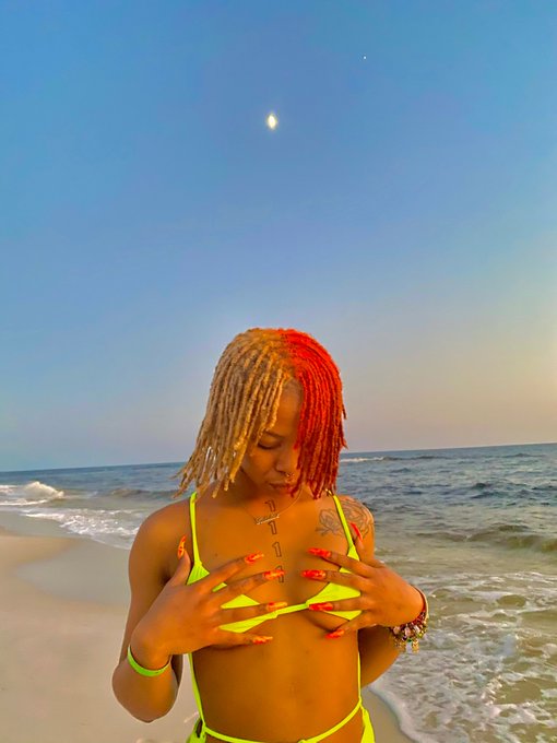 ♡lexc2sexc♡’s pics and videos