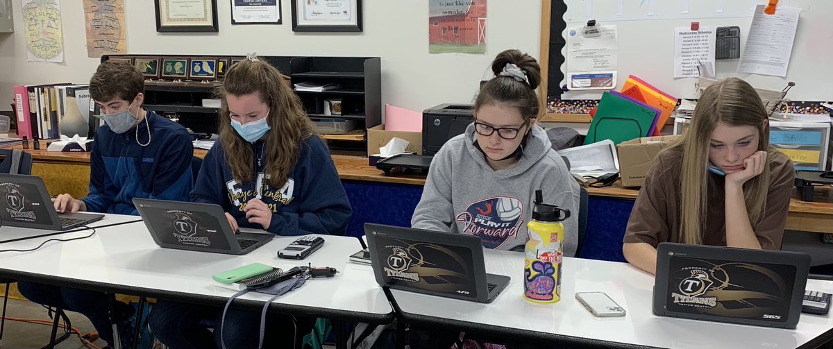 ThayerFFA's tweet photo. State Floriculture is underway! Good luck guys!!! 🍀 🌸 ⁦@ThayerCentral⁩ https://t.co/XZh4kaAecJ