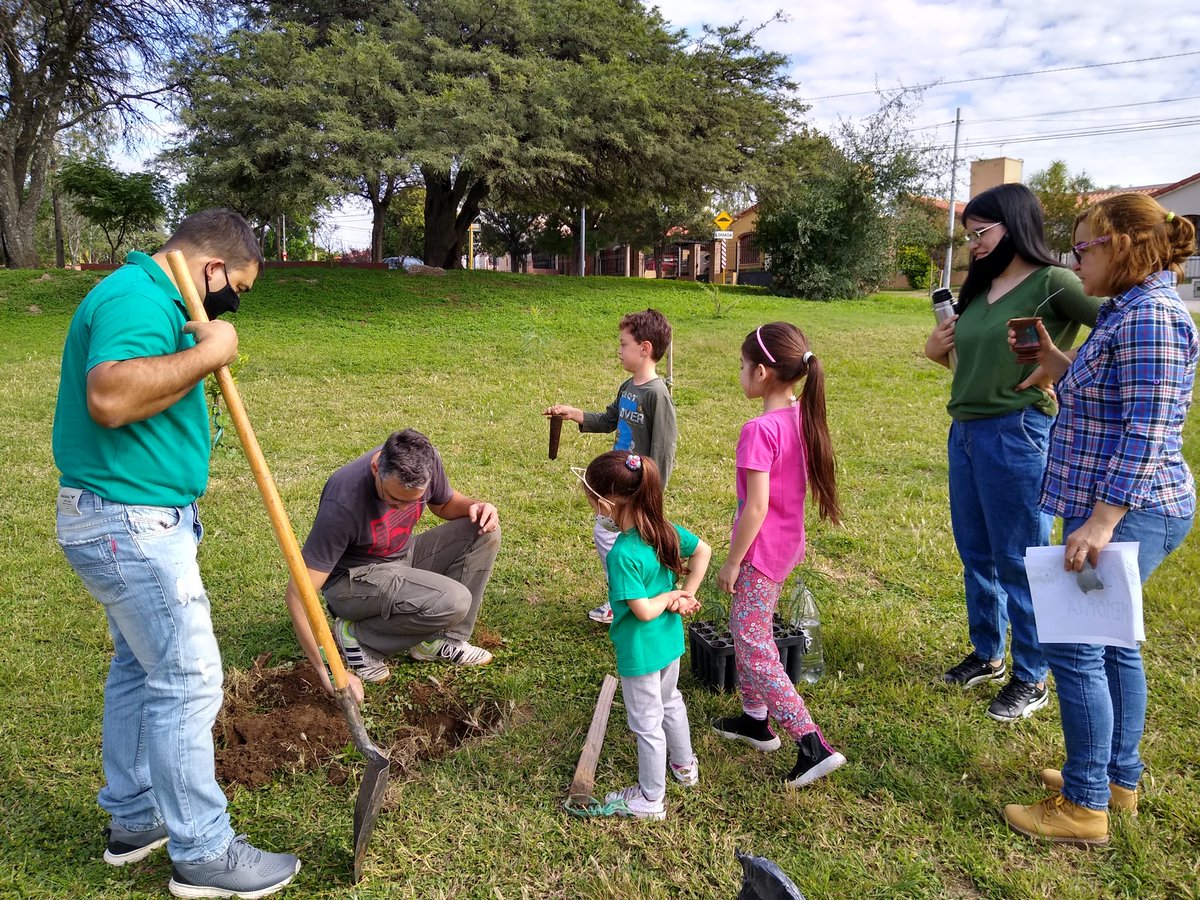 ecafrune's tweet photo. #PlantamosMemoria #CosechamosDerechos https://t.co/KcegQ8EkhX