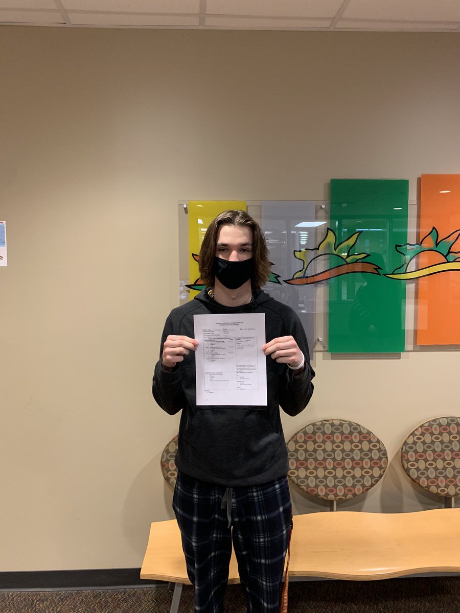 Mrs_Brosnan's tweet photo. Another successful student @HorizonMillard completes a course. Great job. Keep up the hard work. #graduationbound @MillardPS #Proud2bMPS https://t.co/BrWqRi8Zxz